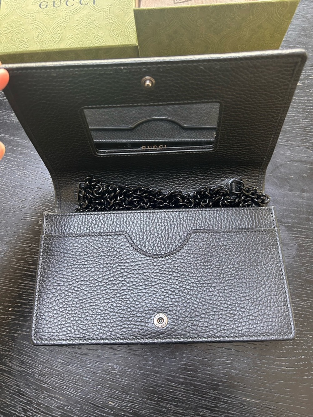 Gucci Black Pebbled Leather Bifold Wallet with Subtle GG Emblem - Picture 6 of 16
